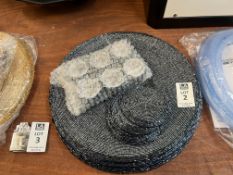 SET OF 6X NAVY BEADED PLACEMATS, COASTERS & NAPKIN RINGS (NEW)