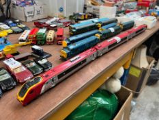 3X BACHMANN VIRGIN TRAIN CARRIAGES