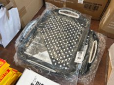 2X PACKS OF 2X BLACK & WHITE SERVING TRAYS (NEW)