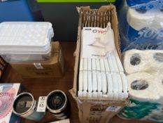 PACK OF 20X WHITE WOODEN HANGERS (NEW)