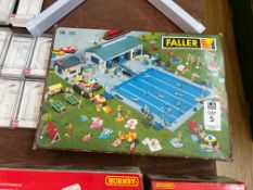 FALLER H0 383 OUTDOOR SWIMMING POOL MODEL AREA