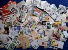Trade cards, Football, several hundred cards in box, some better issues noted. Various issuers