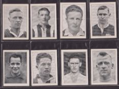Cigarette cards, R J Hill Popular Footballers Season 1934-35, series A (set 30 cards) includes Dixie