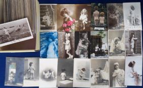 Postcards, Children, a large collection of approx. 300 mostly b/w photographs and printed cards of