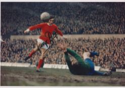Football autograph, George Best, Manchester Utd, colour image showing George Best in match action,