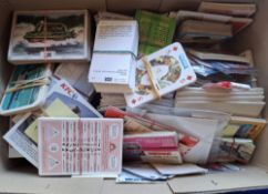 Trade cards, Interesting mixture of over 700 cards, many series including Topps Posters (mostly