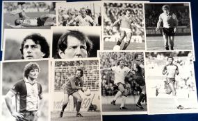 Football press photos, a collection of approx. 65 b/w press photo's, various sizes, mostly action