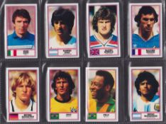Cigarette cards, Rothmans International Football Stars (set 50 cards) including Pele, Diego Maradona
