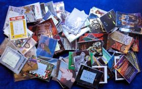 Trade cards, Mixture of a few hundred modern trading cards (mostly issued after 2000). Majority seem