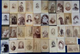 Photographs, Cartes de Visite, approx. 200 images, mostly UK photographers, mainly portraits of
