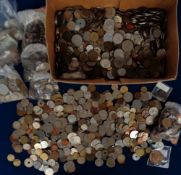 Coins, many 100s of foreign coins to include Spain, Australia, France, Holland, Canada, Jersey,
