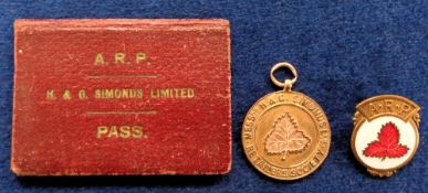 Advertising, Simonds Brewery ARP WW2 9ct 1936 gold medal, pass and enamel badge (gd)