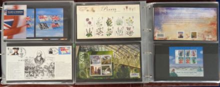 Stamps, GB QEII collection of presentation packs in 5 Royal Mail albums. 2000-2009 to include