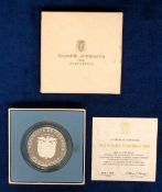 Coin, a 1973 silver Republica De Panama 20 Balboas proof coin in Royal Mint presentation box with