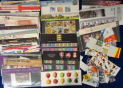 Stamps, GB QEII collection of UM commemoratives, to include 33 presentation packs, 10 sets on