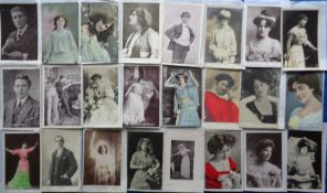 Postcards, Victorian/Edwardian actors, a collection of 200 cards to include Henry Irving, Ellen