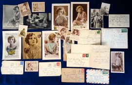 Postcards, Gladys Cooper Actress, a collection of signed (approx. 20) and unsigned (approx. 100)