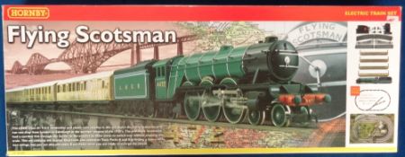 Model Railway, Hornby Flying Scotsman 00 gauge Set 1039, complete set of locomotive, coaches,