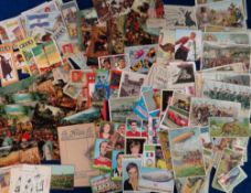 Trade cards, Italy, a collection of 150+ Italian trade cards, various ages, issuers & series inc.