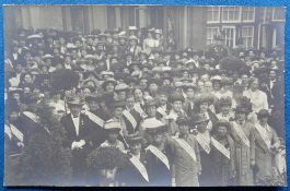 Postcard, Suffragettes, rare RP of group at Binnenhof ‘s-Gravenhage, Netherlands (vg) (1)