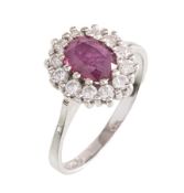 Entourage-Ring, WG 585/000, 1 Rubin ca. 0,9 ct  (facettiert), 12 Brillanten ca. 0,36 ct ...