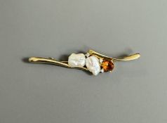 BROCHE en or jaune 18k (750 millièmes) 