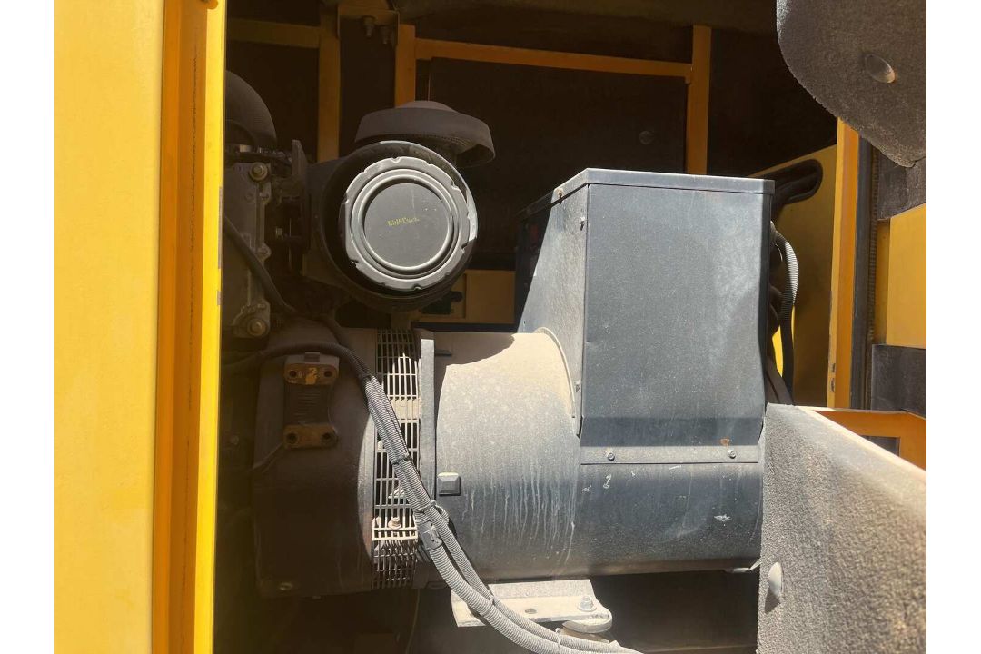 2014 AKSA 75KW GENERATOR - Image 8 of 10