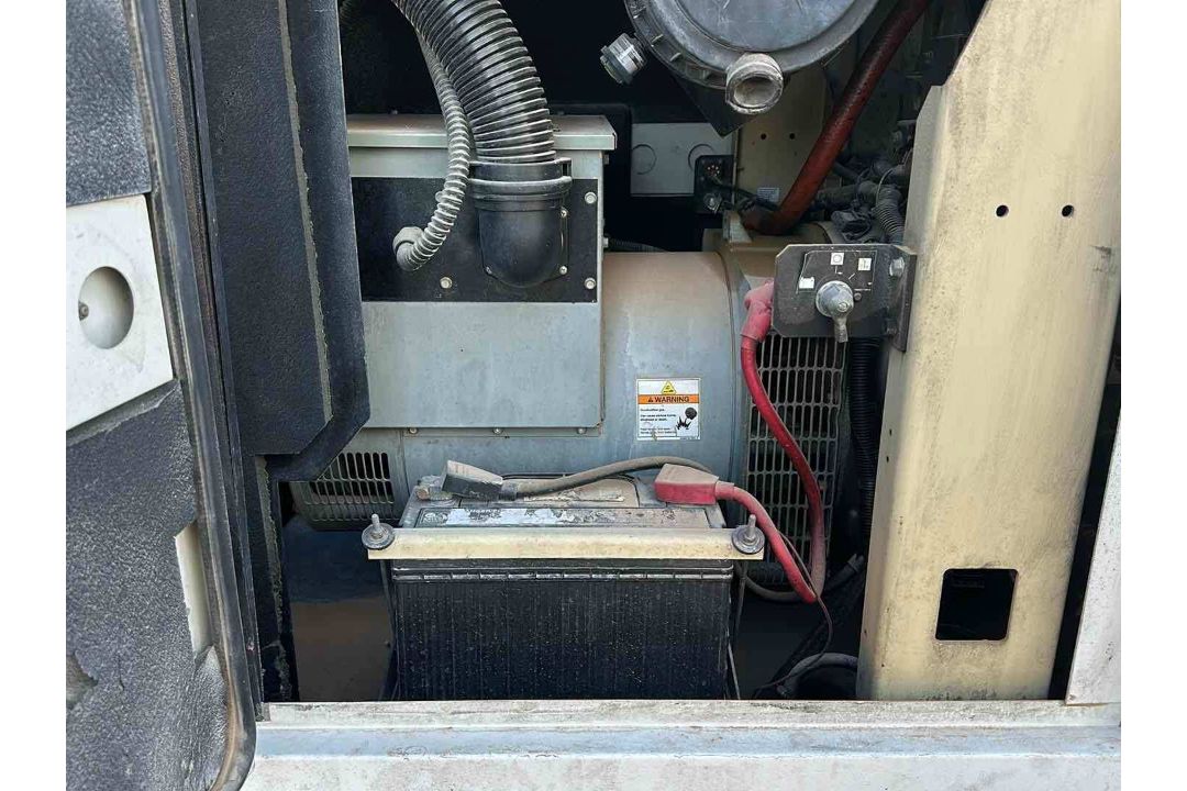 2011 DOOSAN - Image 4 of 10