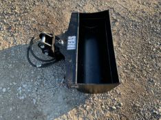 HYDRAULIC TILTING BUCKET FOR MINI EXCAVATOR