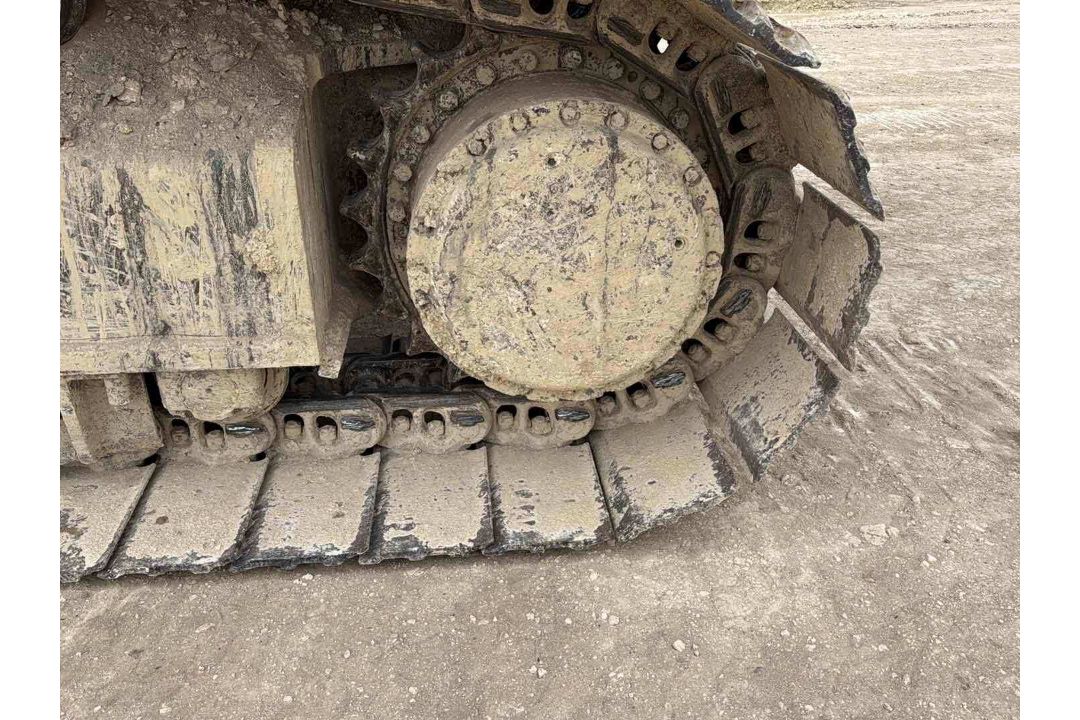 HITACHI EX550LC EXCAVATOR - Image 7 of 17