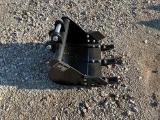 TOOTHED BUCKET ATTACHMENT FOR MINI EXCAVATOR
