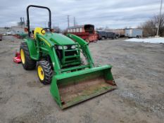 John Deere 3520 Compact Loader Tractor 'Ride & Drive'