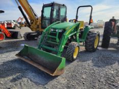 John Deere 4120 Compact Loader Tractor 'Ride & Drive'