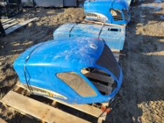New Holland TC40DA Hood
