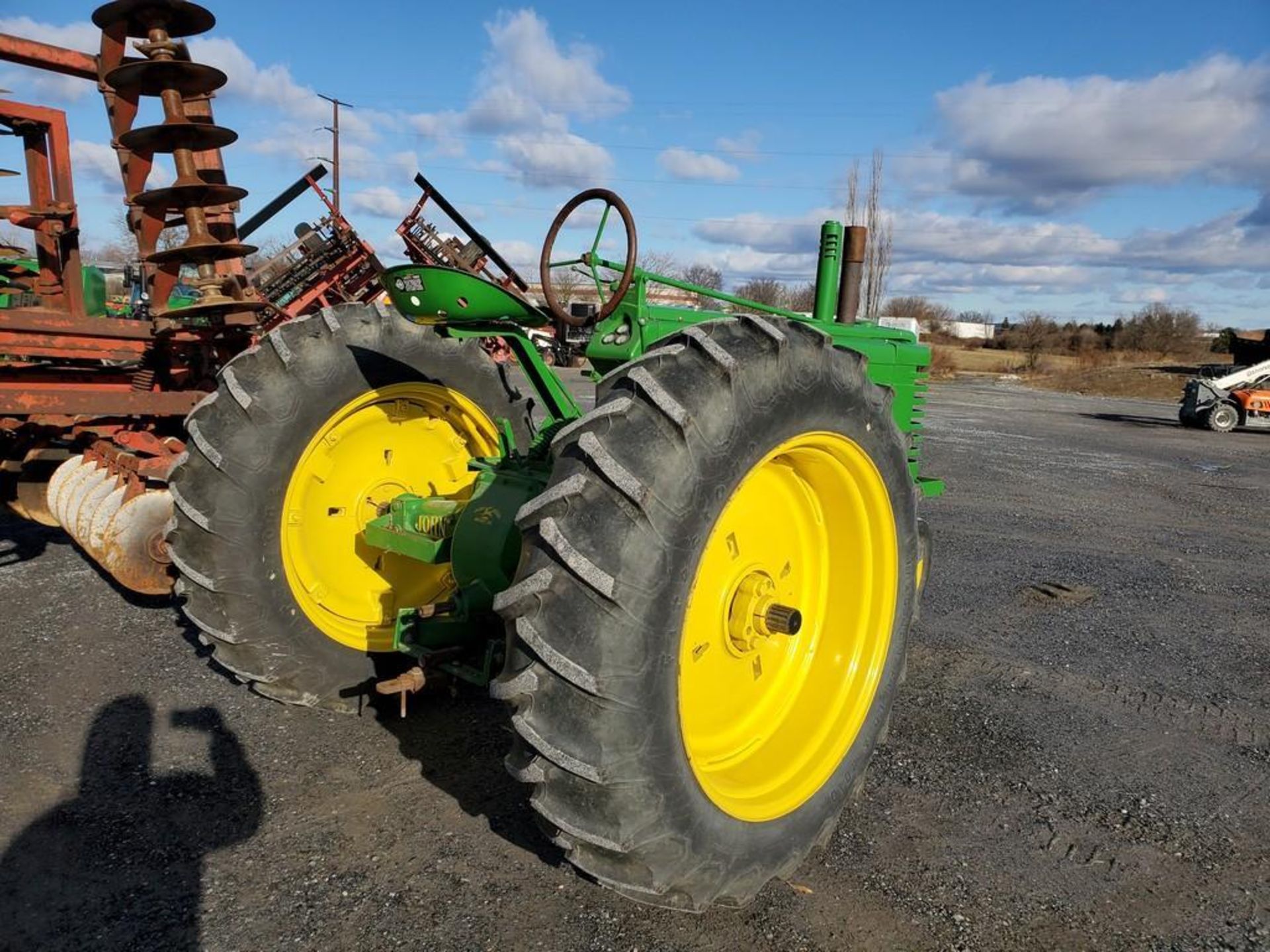 John Deere A Antique Tractor 'Runs & Operates' - Image 3 of 25