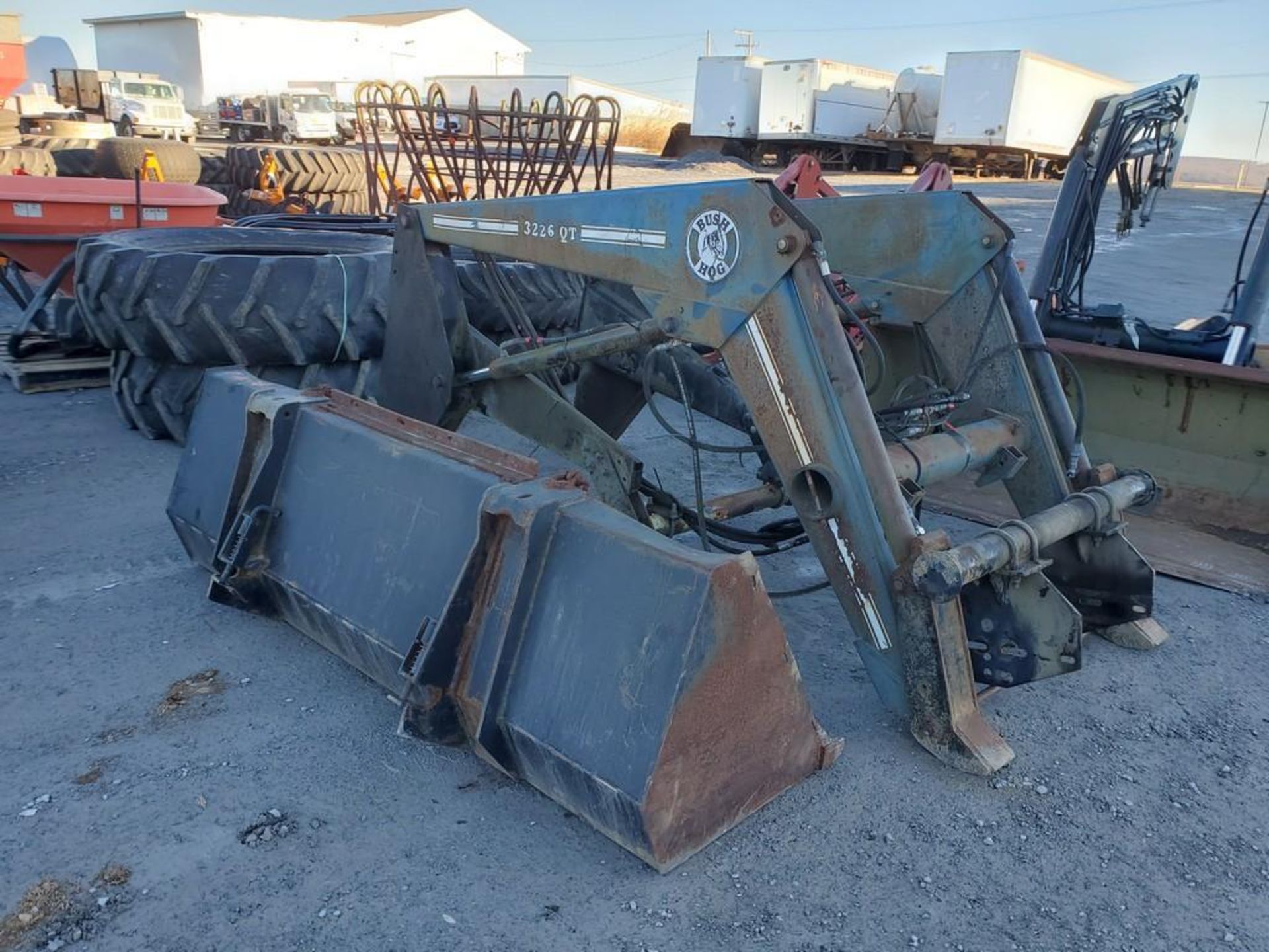 Bush Hog 3226QT Loader - Image 4 of 23