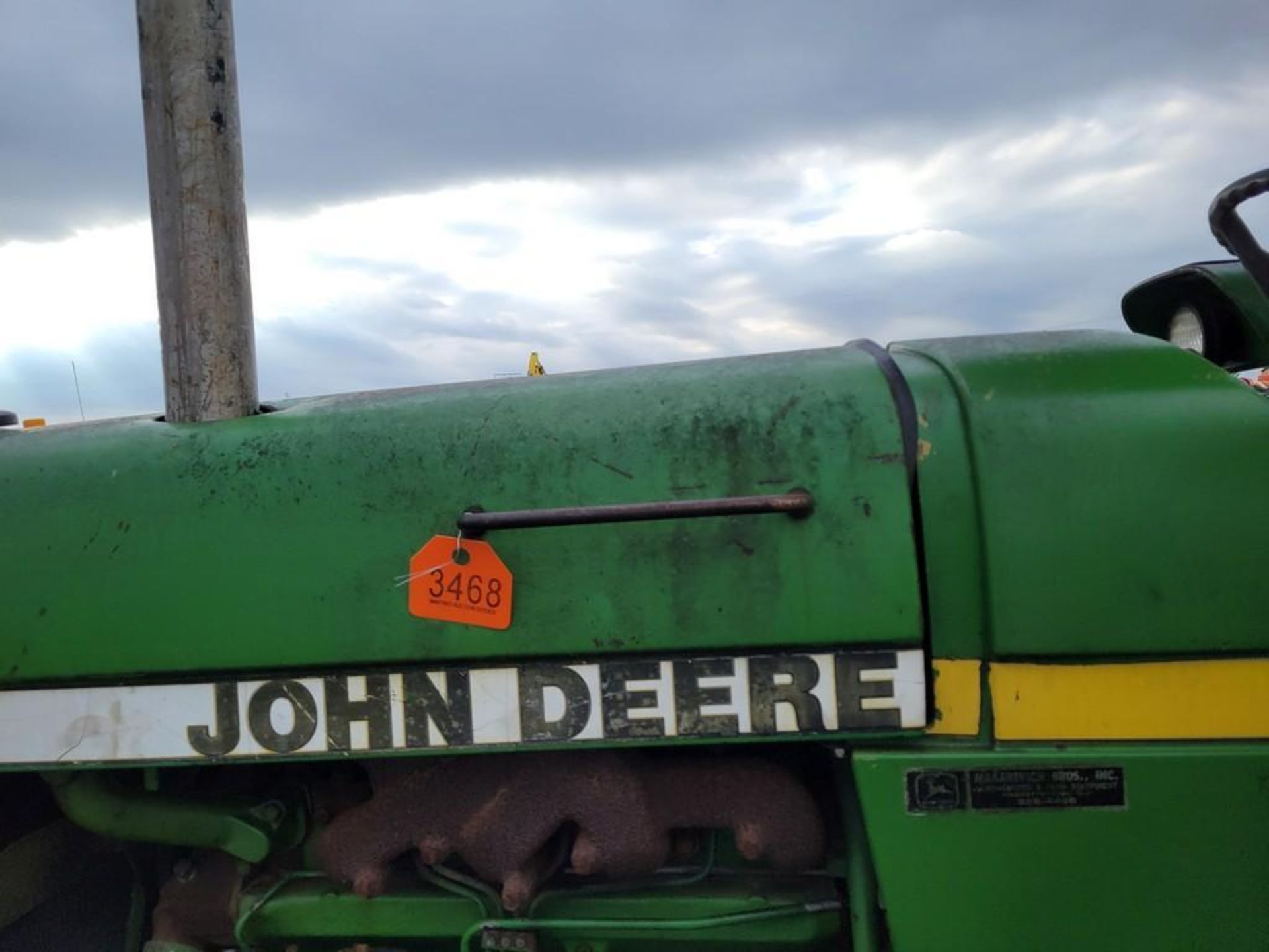 John Deere 2750 Tractor 'Runs & Operates' - Image 23 of 38