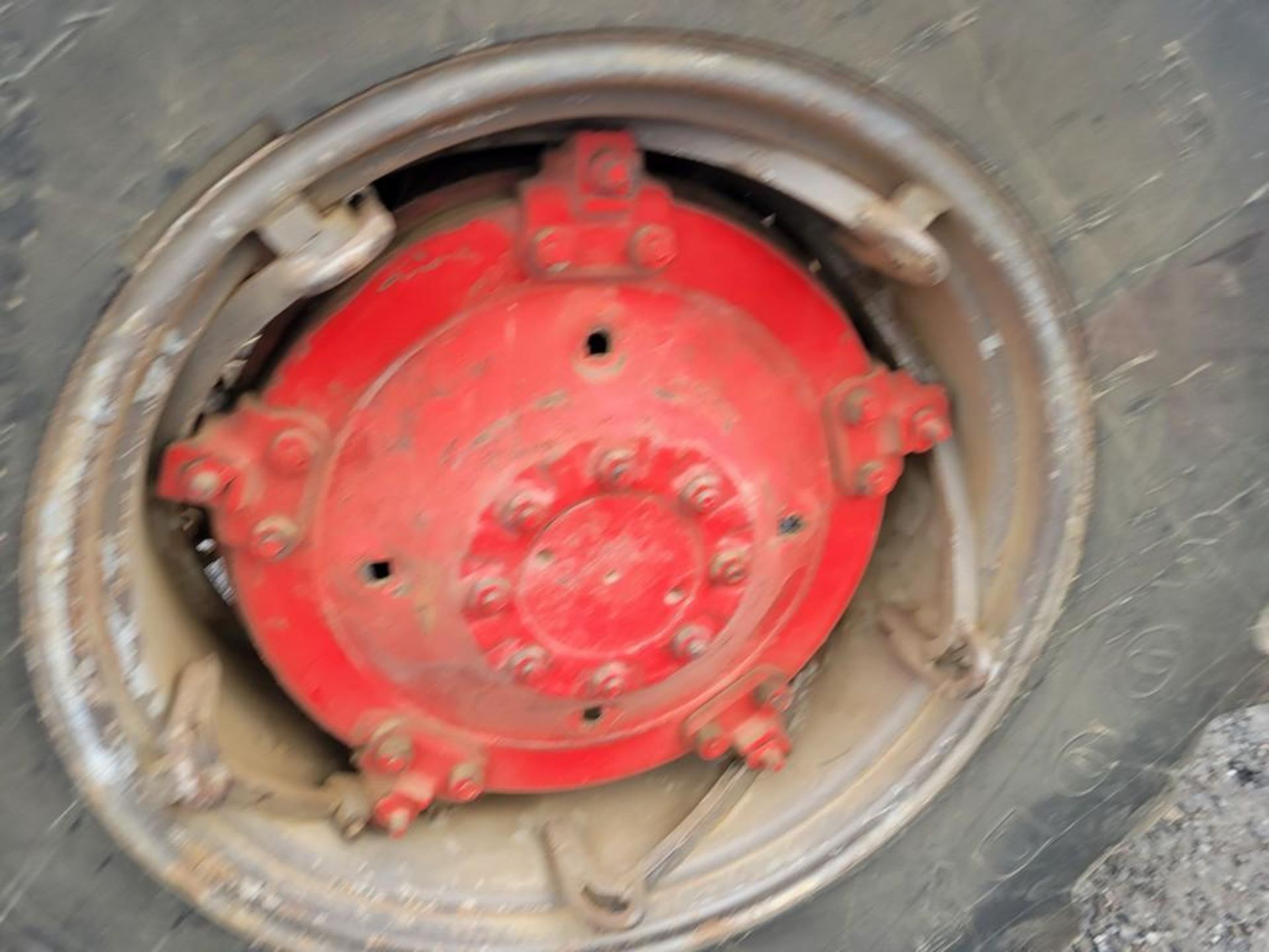 Massey Ferguson Super 90 Tractor 'Runs & Operates' - Image 13 of 28