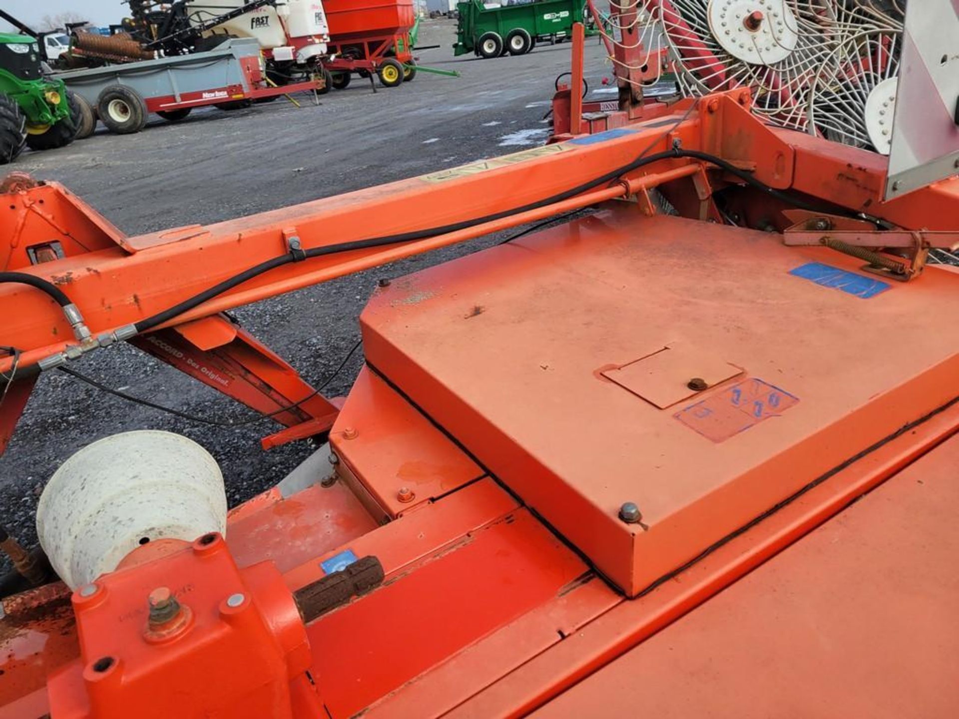 Kuhn GMD802F Disc Mower - Image 5 of 26