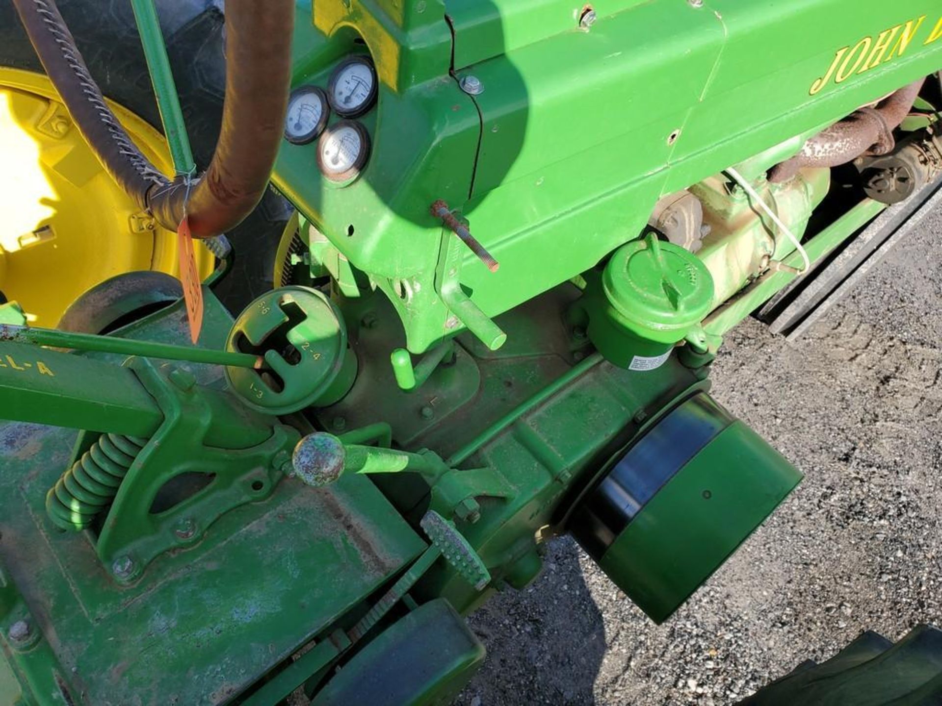 John Deere A Antique Tractor 'Runs & Operates' - Image 20 of 25