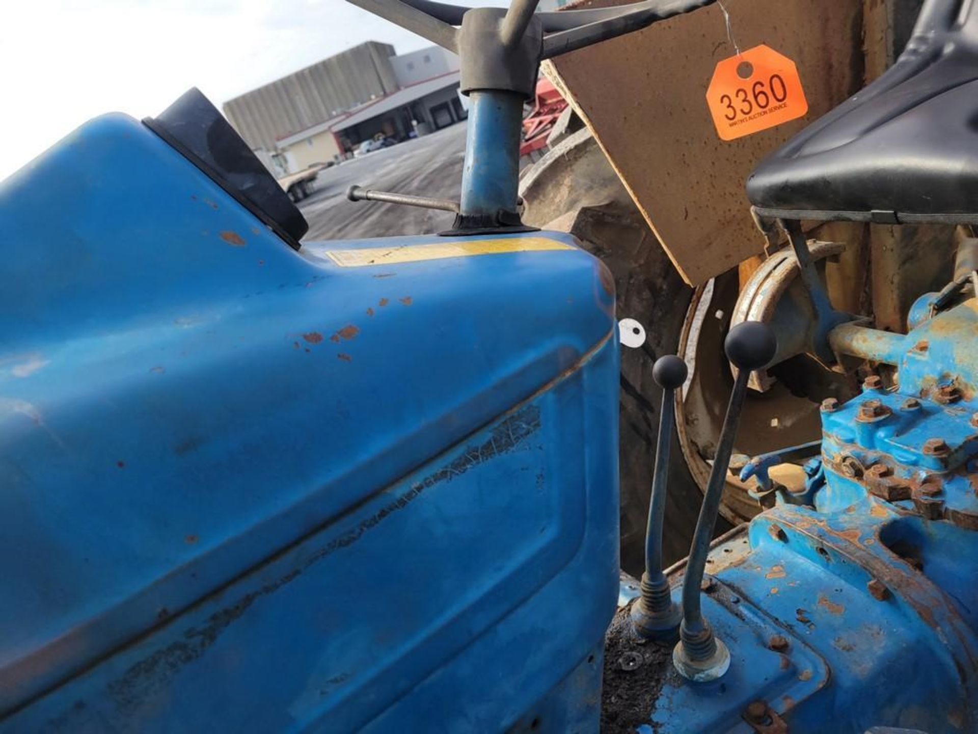 Ford 4610 Tractor 'Runs & Operates' - Image 19 of 28