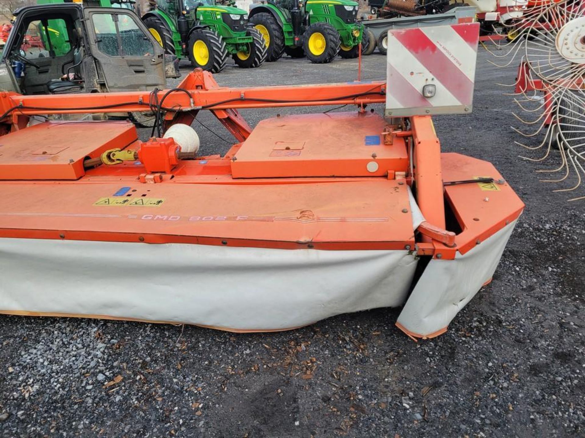 Kuhn GMD802F Disc Mower - Image 2 of 26