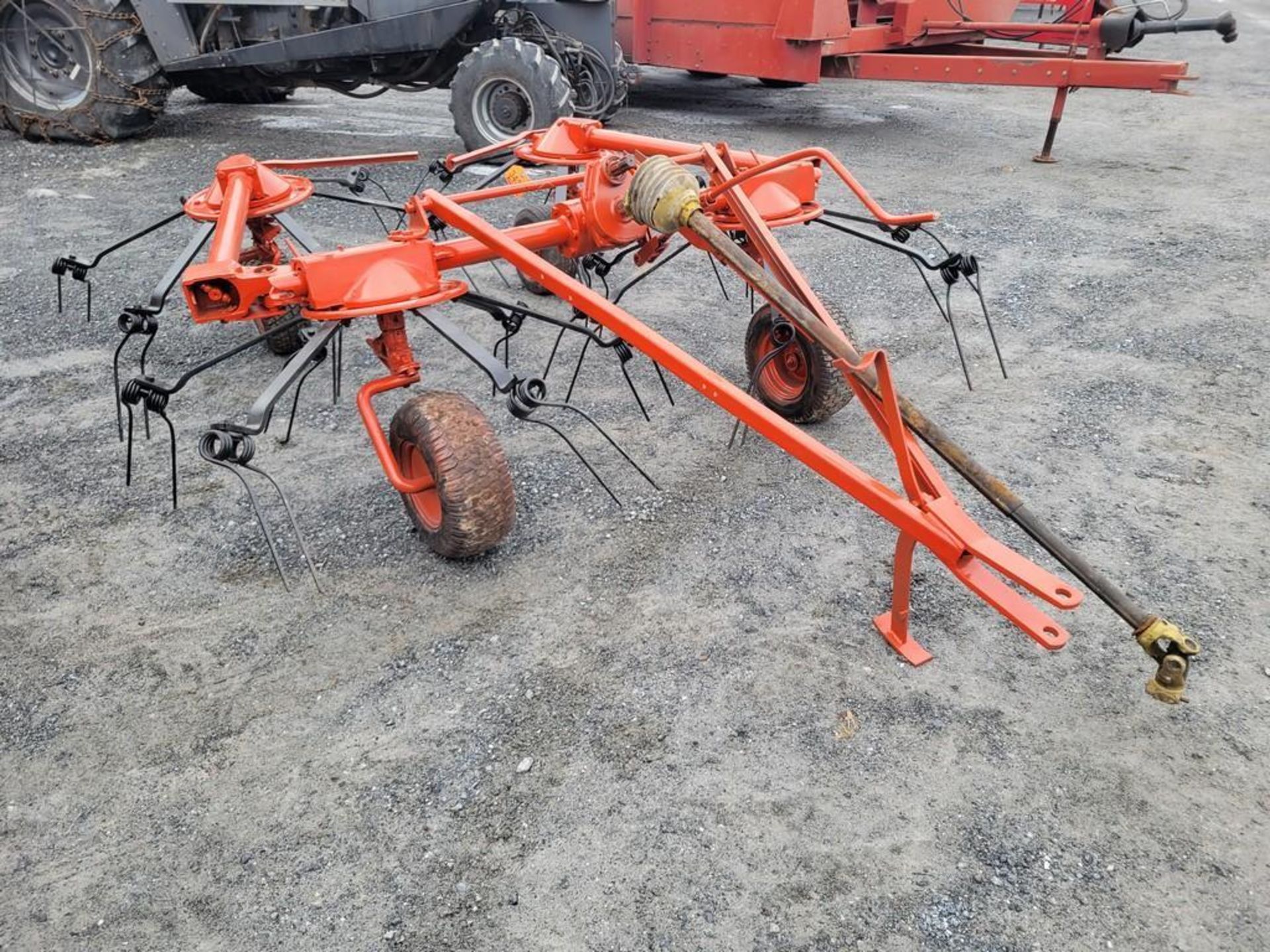 Kuhn Tedder - Image 2 of 18