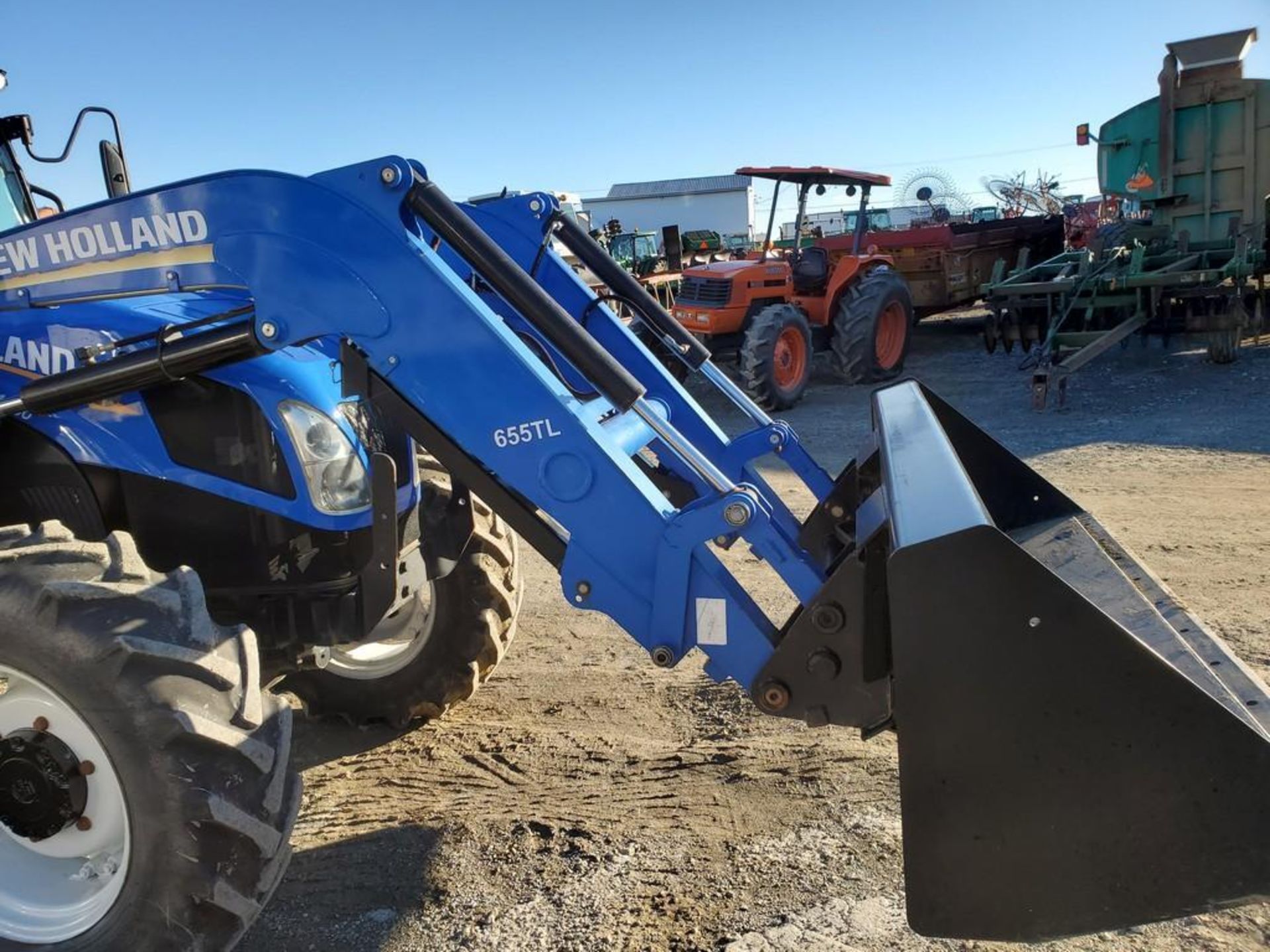 2015 New Holland T4.100 Cab Loader Tractor 'Ride & Drive' - Image 29 of 49
