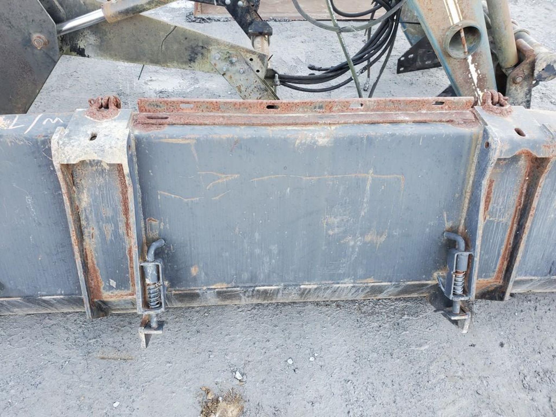 Bush Hog 3226QT Loader - Image 19 of 23