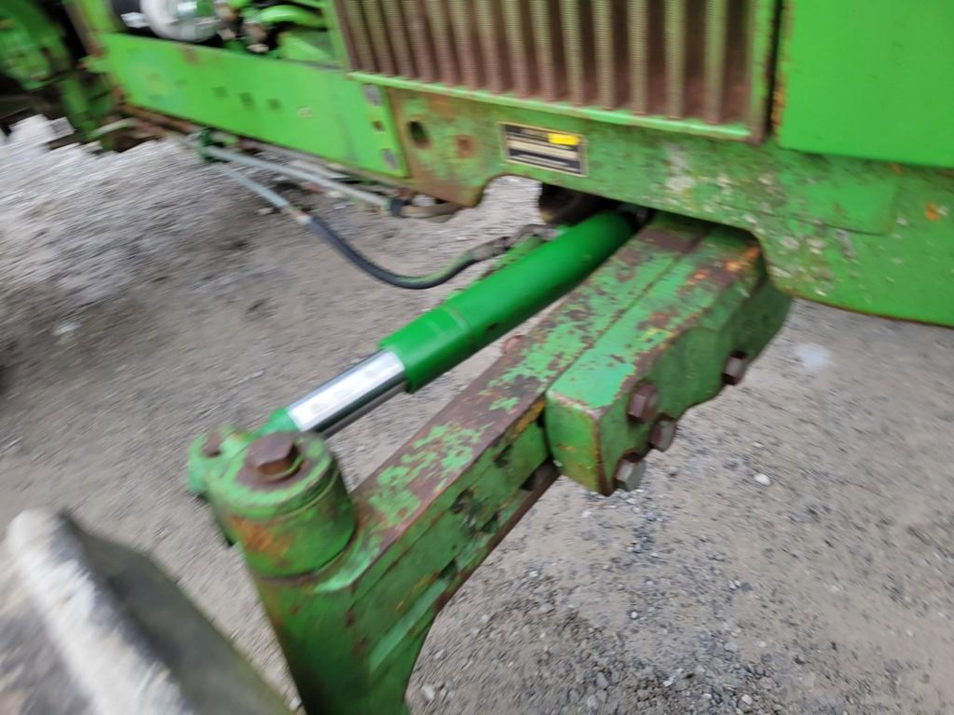 John Deere 2750 Tractor 'Runs & Operates' - Image 6 of 38
