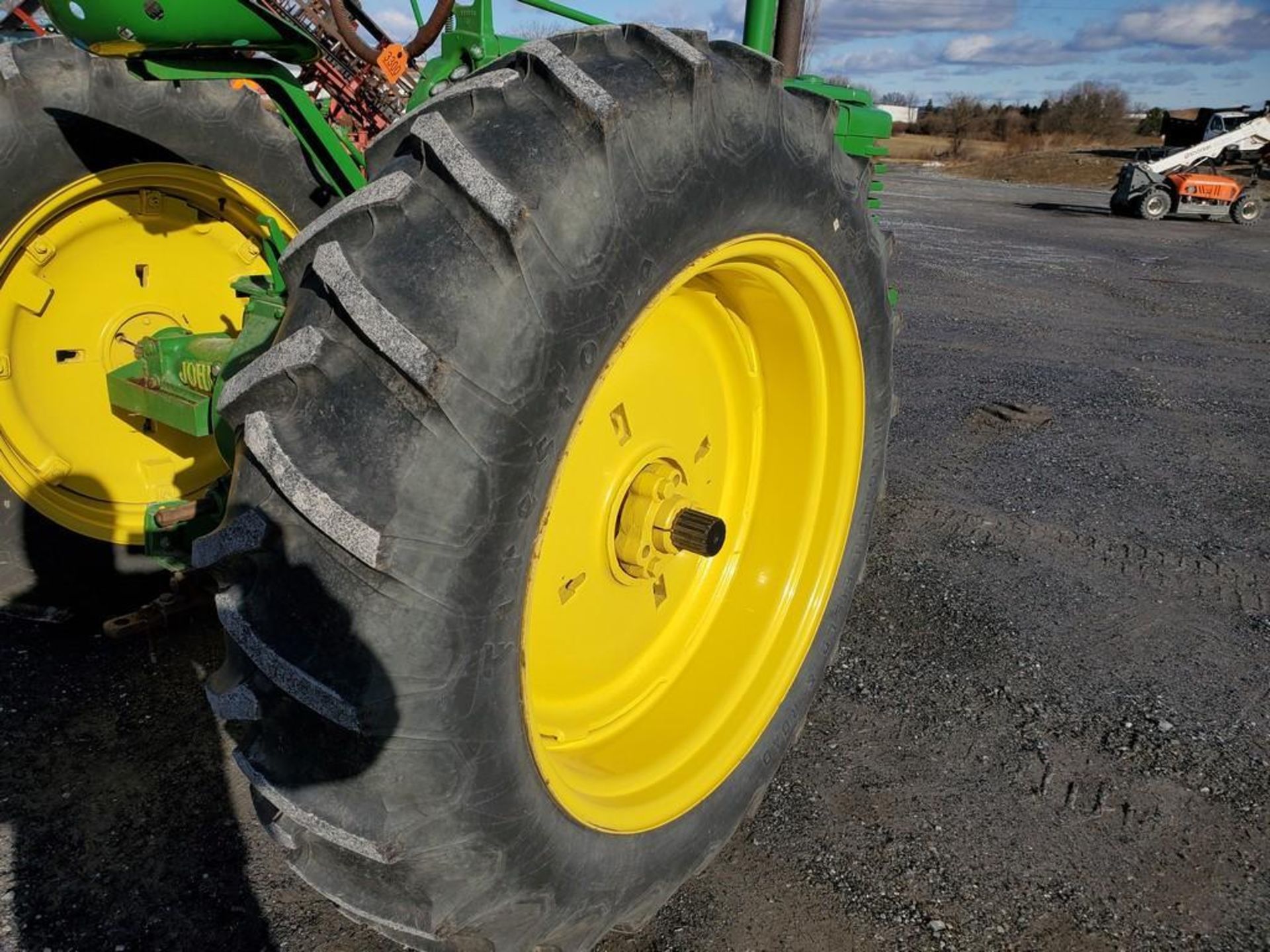 John Deere A Antique Tractor 'Runs & Operates' - Image 16 of 25