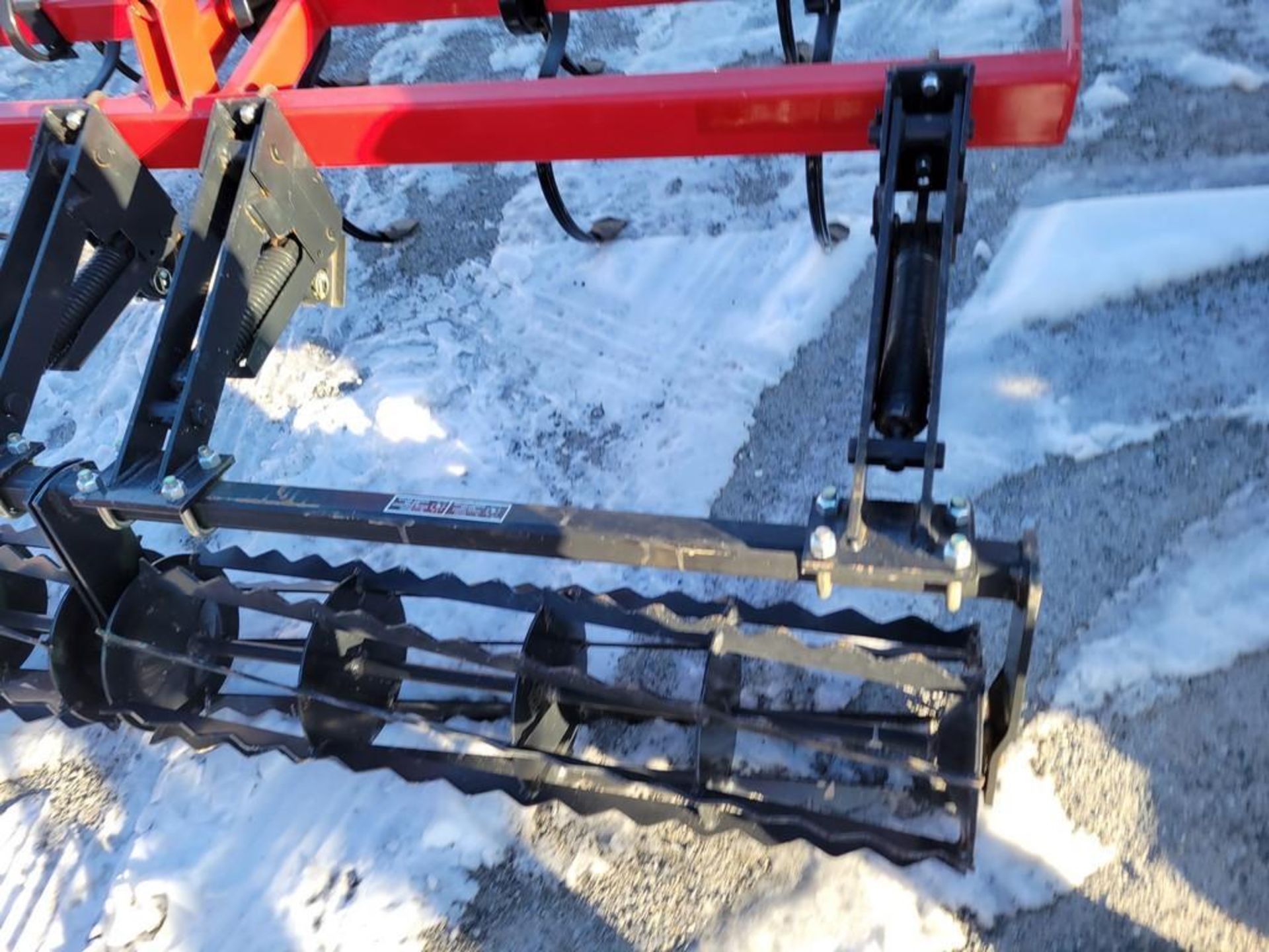 Unverferth Perfecta 10 Cultivator 'NEW' - Image 7 of 16