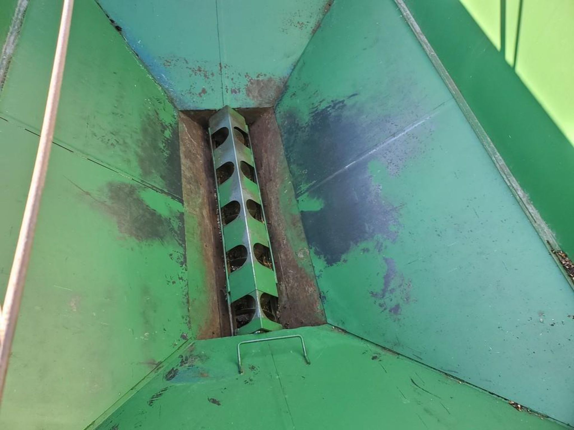 John Deere 400 Grain Cart - Image 16 of 19