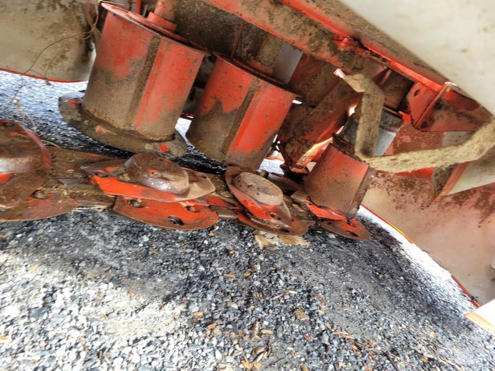 Kuhn GMD802F Disc Mower - Image 10 of 26